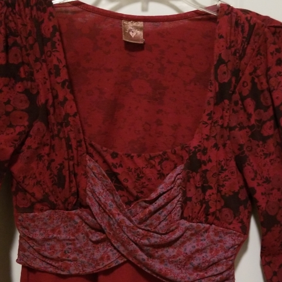 Top - Picture 2 of 4